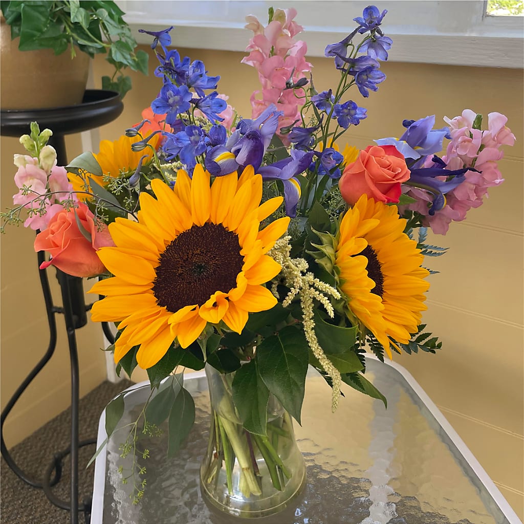 Rays of Life Bouquet –  Angelic Floral Studio, Rosemead CA