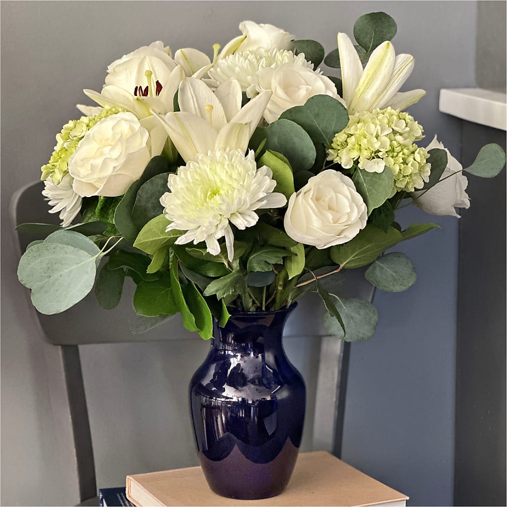 Snowy Dreams Bouquet –  Angelic Floral Studio, Rosemead CA