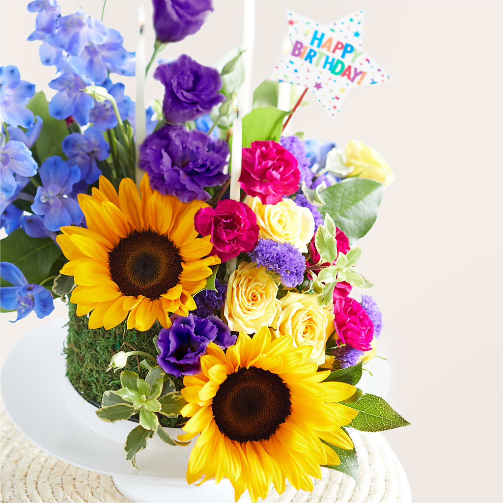 Star of the Day Floral Cake –  Angelic Floral Studio, Rosemead CA