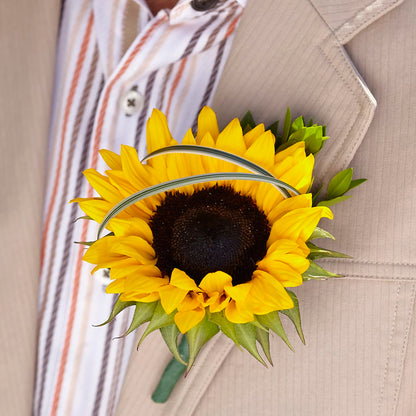 Free Spirit Boutonniere –  Angelic Floral Studio, Rosemead CA